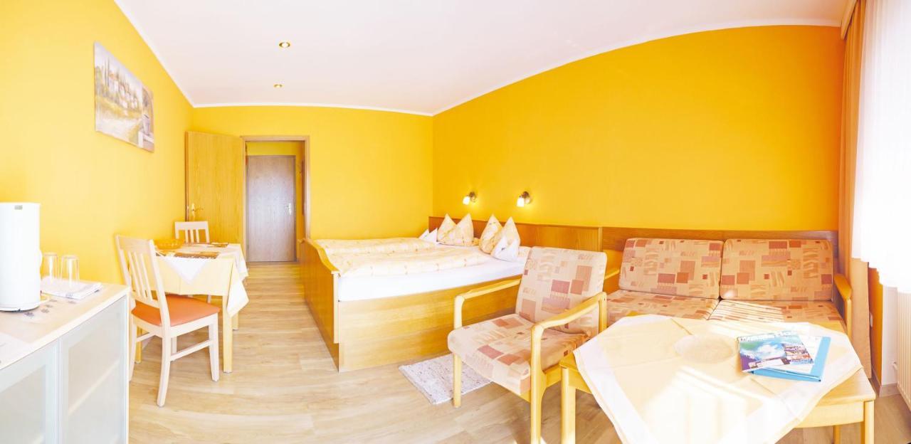 Haus Renate Hotell Bad Füssing Exteriör bild